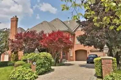 5095 Forest Hill Drive Mississauga Ontario L5M 5A2