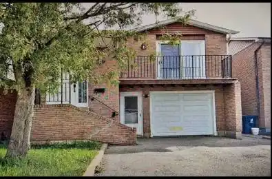 126 copperwood Square Toronto E07 Ontario M1V 2C1