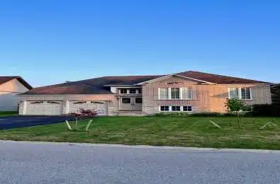 55 Regina Boulevard Wasaga Beach Ontario L9Z 1M8