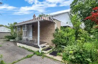 12 Briarfield Drive Toronto C13 Ontario M3B 1B3