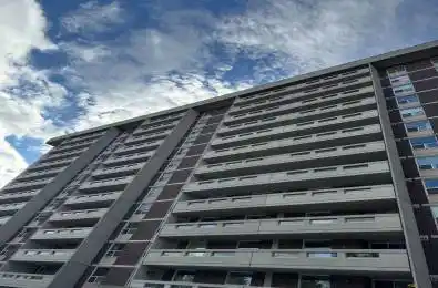 60 INVERLOCHY Boulevard Unit# 1210 Markham Ontario L3T 4T7
