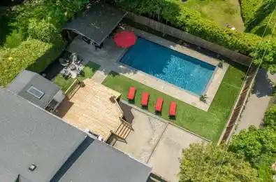 282 PINE COVE Road Burlington Ontario L7N 1W2