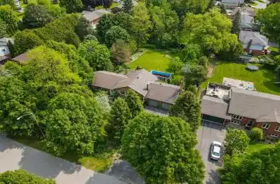 10 Beverly Glen Drive Hamilton Ontario L0R 1T0