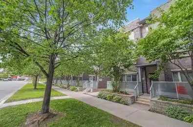 295 Village Green Square Unit# TH55 Toronto E07 Ontario M1S 0L2