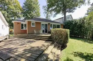 27 BLUEWATER Drive Goderich Ontario N7A 3X8