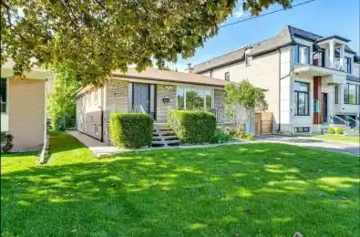 402 Patricia Avenue Toronto C07 Ontario M2R 2M9