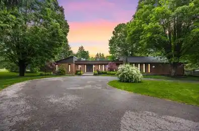 214 Hickory Lane Barrie Ontario L4N 4J8