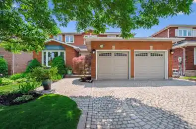 251 Hickory Circle Oakville Ontario L6H 4V3