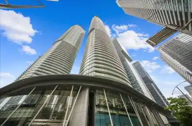 14 York Street Unit# 512 Toronto C01 Ontario M5J 0B1