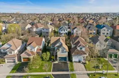 2906 Peacock Drive Mississauga Ontario L5M 5S2