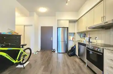 278 Buchanan Drive Unit# 809E Markham Ontario L3R 6J1
