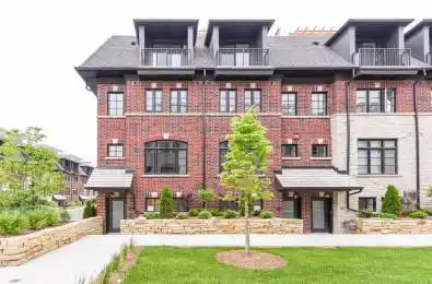 35 Lunar Crescent Unit# 129 Mississauga Ontario L5M 2P6