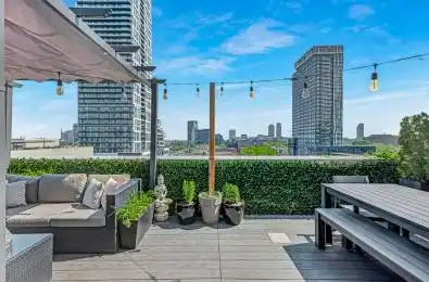 736 Dundas Street Unit# PH2 Toronto C08 Ontario M5A 2C5