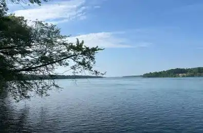 ES NIAGARA RIVER PKY ES Parkway Niagara-on-the-Lake Ontario L0S 1J0