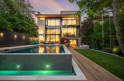 43 Hillholm Road Toronto C03 Ontario M5P 1M4