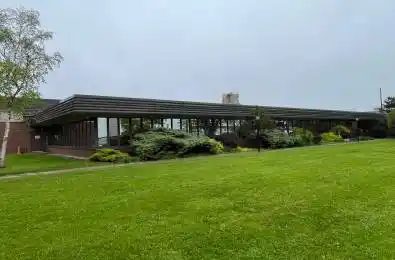 913 Brock Road Pickering Ontario L1W 2X9