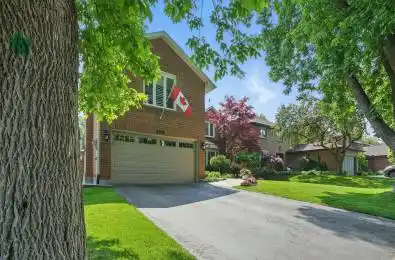 402 Barclay Crescent Oakville Ontario L6J 6H9