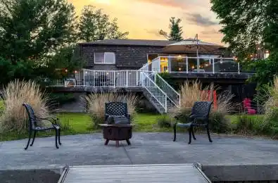 83 OLD MOSLEY Street Wasaga Beach Ontario L9Z 2J5