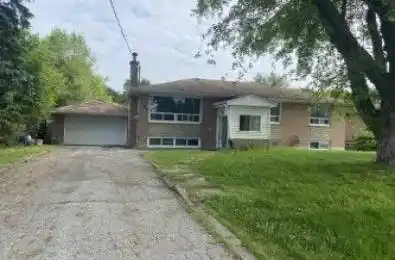 142 Kingslynn Drive King Ontario L7B 1H1