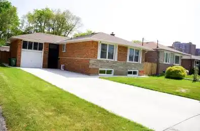 52 Robinglade Drive Toronto W08 Ontario M9B 2R1