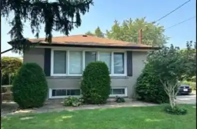 124 Wyndale Drive Toronto W04 Ontario M6L 1G3