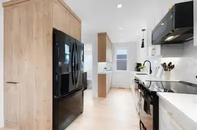 94 West 32nd Street Hamilton Ontario L9C 5G9