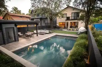 8 Nora Road Toronto W08 Ontario M9A 1C9