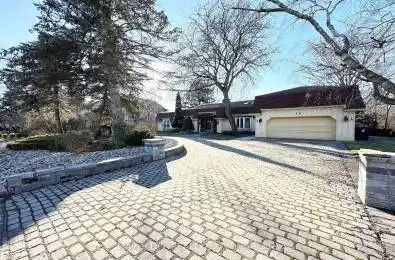 16 Brian Cliff Drive Toronto C13 Ontario M3B 2G2