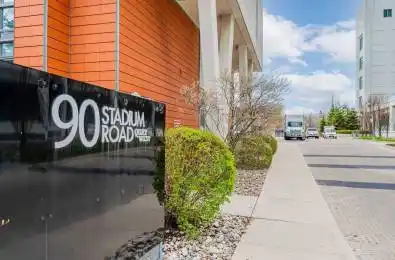 90 Stadium Road Unit# 921 Toronto C01 Ontario M5V 3W5