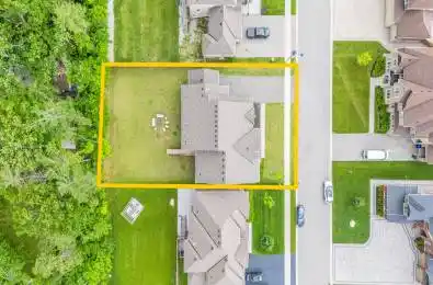 65 Redmond Crescent Springwater Ontario L9X 1Z8