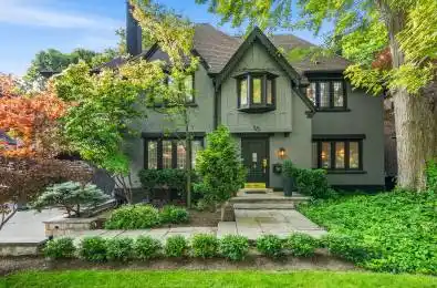 16 Elderwood Drive Toronto C03 Ontario M5P 1W5