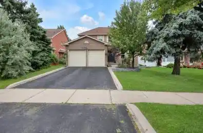 1821 Pilgrims Way Oakville Ontario L6M 1X2