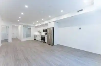 475 Queen Street Unit# 202 Toronto C01 Ontario M5V 2A9