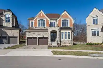 945 PONDCLIFFE Court Kitchener Ontario N2R 0M9