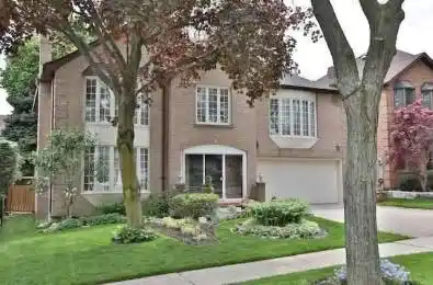 11 Riderwood Drive Toronto C12 Ontario M2L 2X4