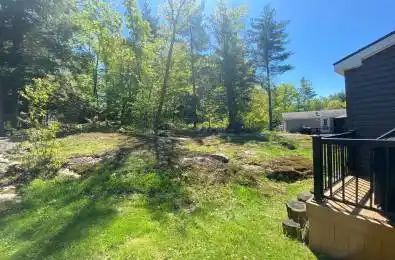 1082 Shamrock Marina Road Unit# SMR251 Gravenhurst Ontario P0E 1N0