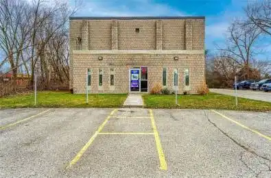 142 Kendall Street Unit# A UPPER Point Edward Ontario N7V 4G5