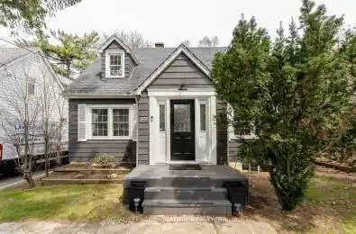 437 Watson Avenue Oakville Ontario L6J 3W1