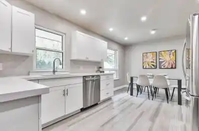 786 Mary Street Oshawa Ontario L1G 5G3