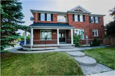 3073 Bentley Drive Mississauga Ontario L5M 6W3