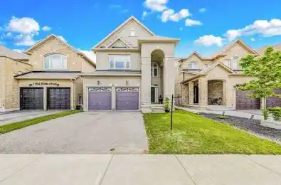 7 Lady Gwillim Avenue East Gwillimbury Ontario L9N 0B3