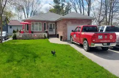 22 Pineway Avenue Unit# Main Georgina Ontario L4P 3V9