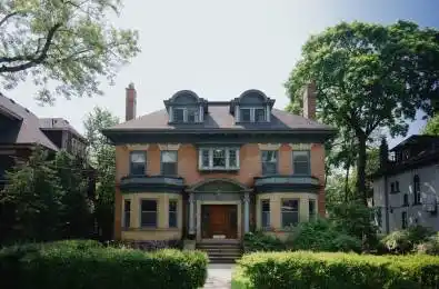15 Laxton Avenue Toronto W01 Ontario M6K 1K8