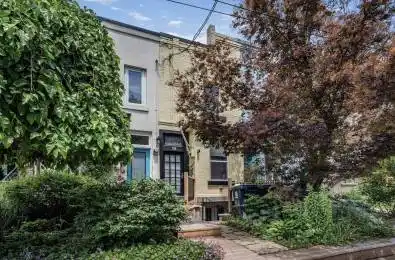18 Saunders Avenue Toronto W01 Ontario M6R 1B8