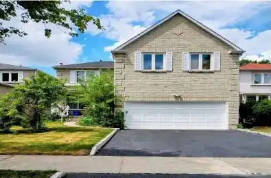 261 Badessa Circle Vaughan Ontario L4J 6C5