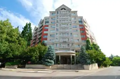 18 Concorde Place Unit# 601 Toronto C13 Ontario M3C 3T9