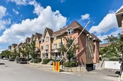 75 Weldrick Road Unit# 318 Richmond Hill Ontario L4C 0H9