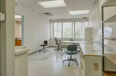 302 Spadina Avenue Unit# 207 Toronto C01 Ontario M5T 2E7