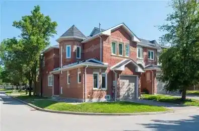 896 CARIBOU VALLEY Circle Newmarket Ontario L3X 1X1