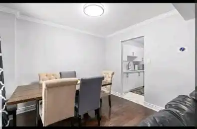 30 Adam Street Brampton Ontario L6Z 2S1